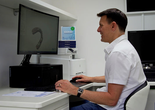 "From a Technician’s Perspective it is Great to Work with" Iconic Lux Review by Nicholas Little at Clear Straight Aligners