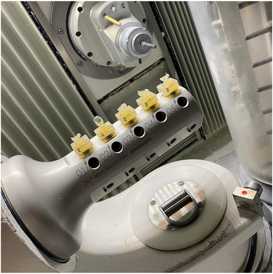 How CAD/CAM Milling Centres Support Dental Labs: The 5 Advantages.